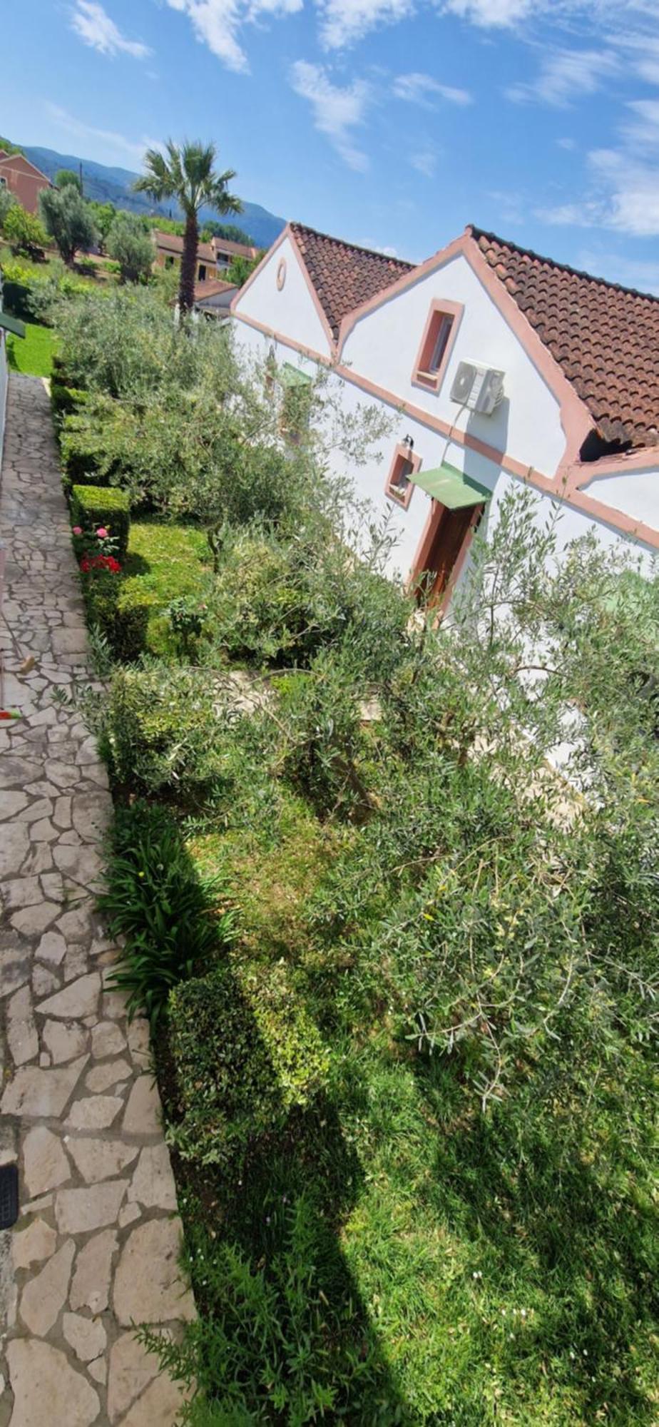 Corfu 4u * Roda (Corfu)
